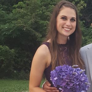 Meet your Posher, Stephanie