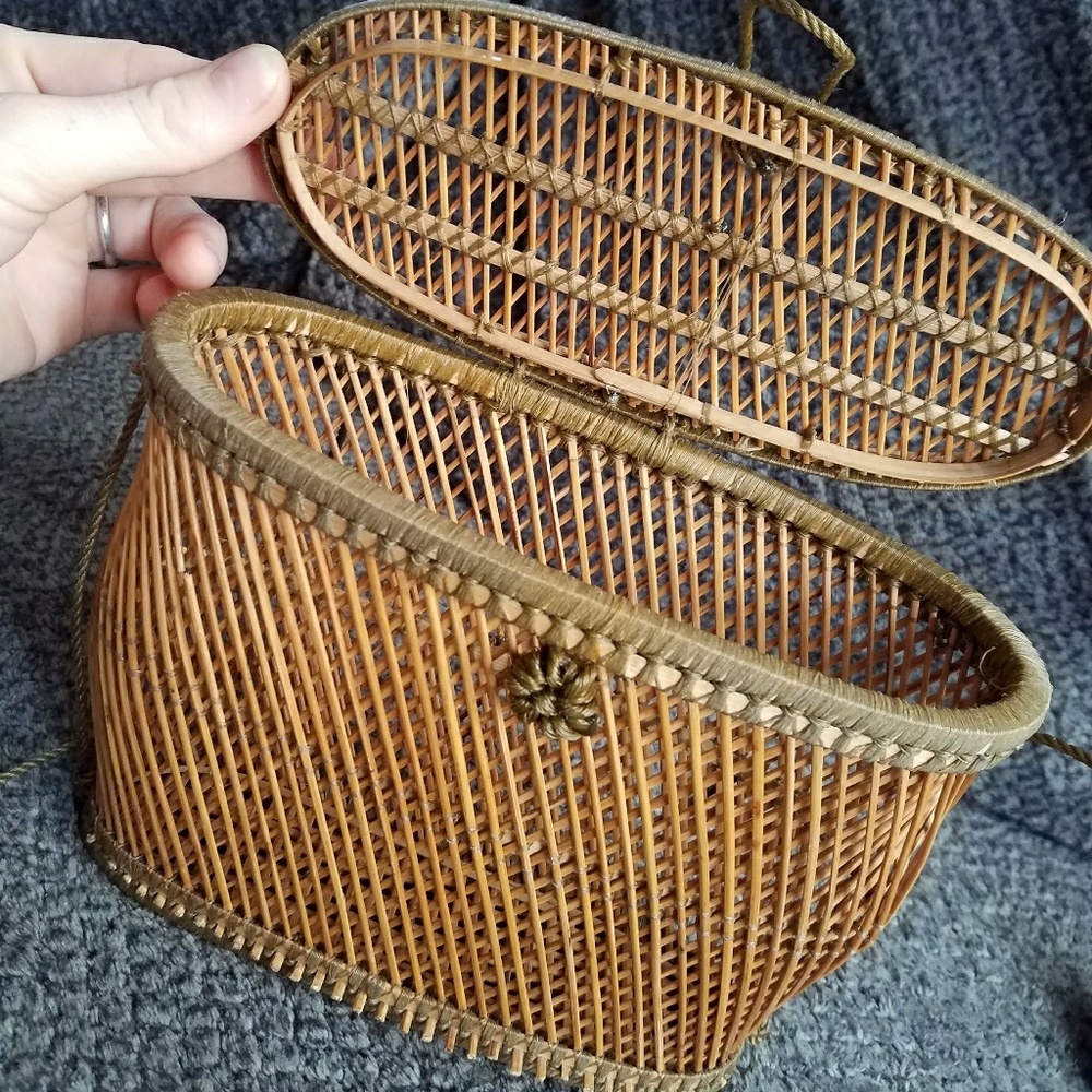 Vintage wicker satchel purse