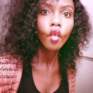 Meet your Posher, Vanessa