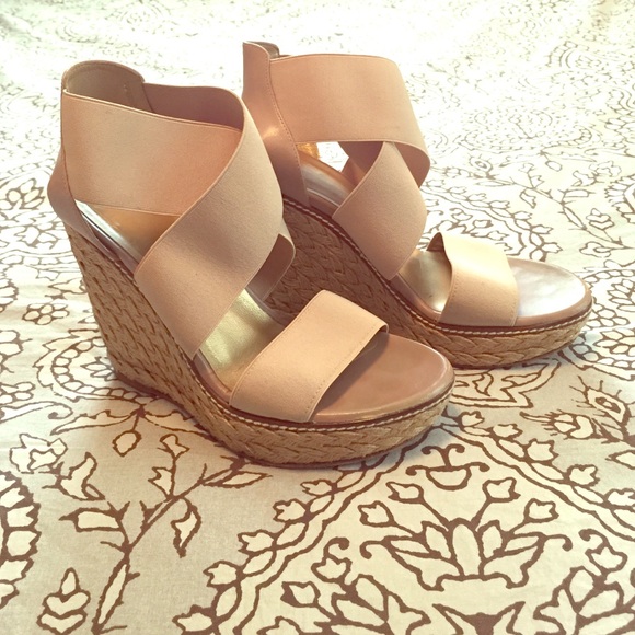 Stuart Weitzman nude wedge heels