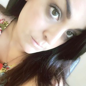 Meet your Posher, Anel