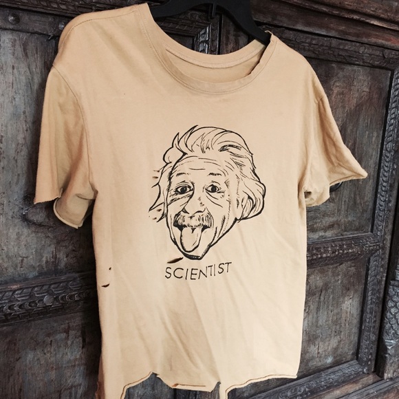 Perfectly Distressed Vintage Style Tee