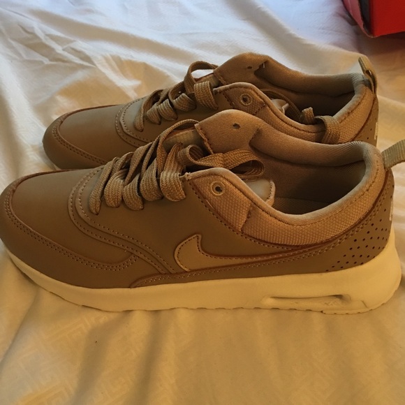 Nike Shoes - Desert Camo Nike Thea