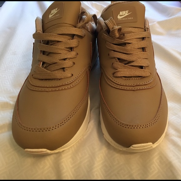 Desert Camo Nike Thea - Picture 2 of 2
