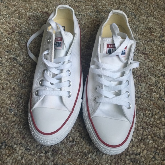 White Converse!! BASICALLY NEW CONDITION.
