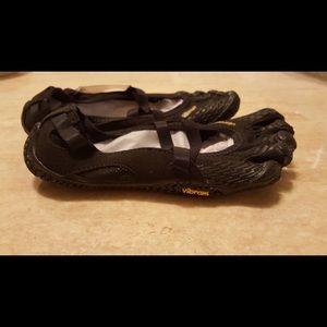 Vibram five finger shoes