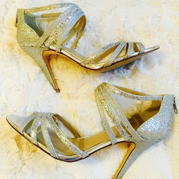 ALDO SILVER GLITTER HIGH HEELED SANDALS