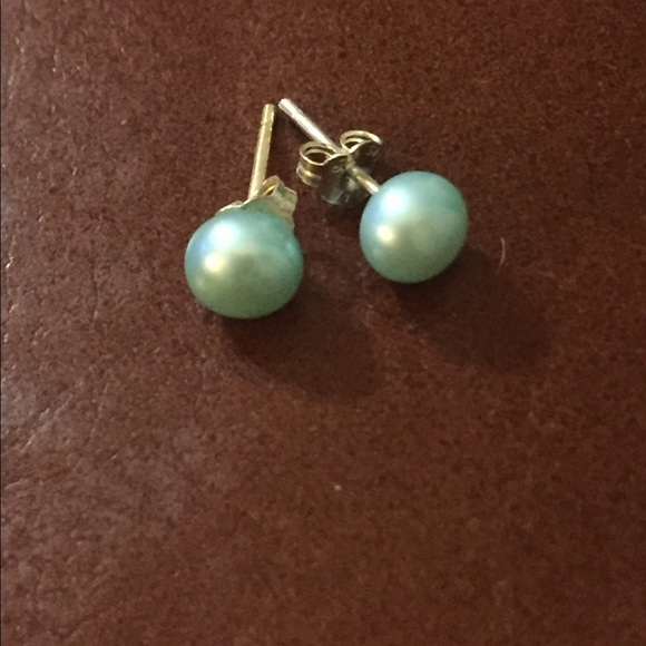 Sterling silver dyed freshwater pearl earrings