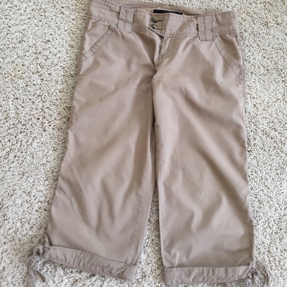 Calvin Klein Women Capris - Picture 2 of 4