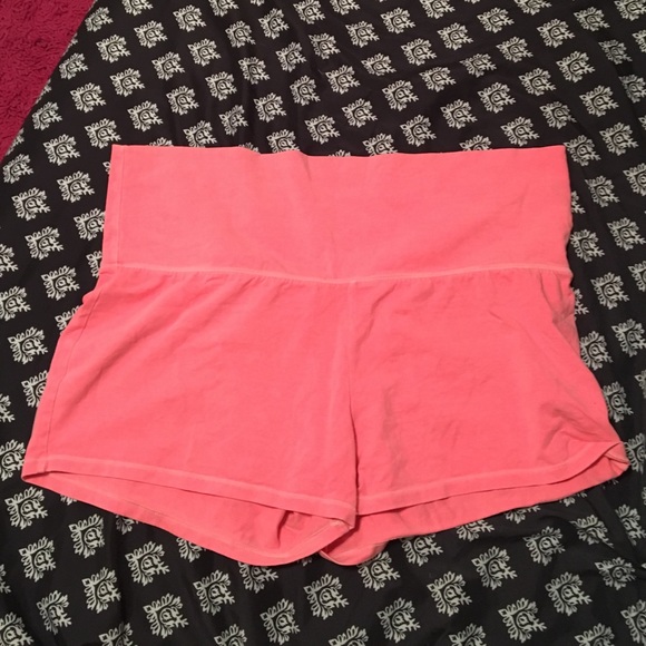 mossimo yoga shorts
