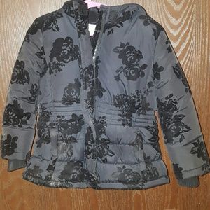Beautiful winter jacket. Size 4