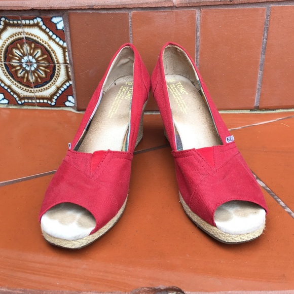 Red TOMS Wedges