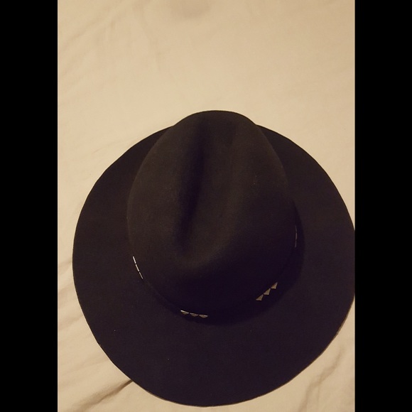 Forever 21 Accessories - Studded hat