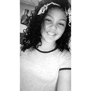 Meet your Posher, Mikayla