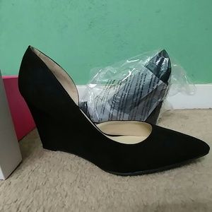 Black wedges heels