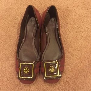 AUTHENTIC Tory Burch flats!! Burgundy/Maroon.