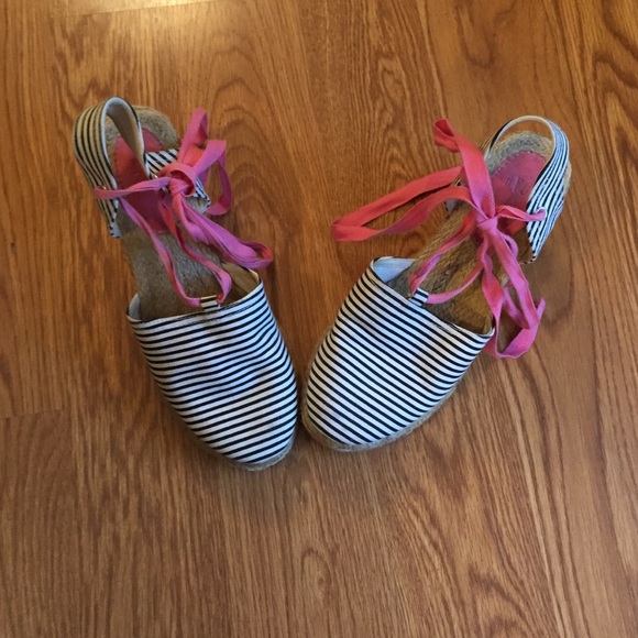 GAP Lace up canvas espadrille wedge