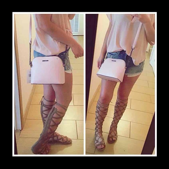 Light Pink & Gunmetal Crossbody Bag - Picture 4 of 4