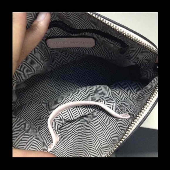 Light Pink & Gunmetal Crossbody Bag - Picture 3 of 4