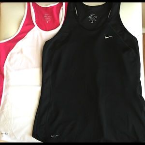 💪NIKE DRIFIT RACERBACK WORKOUT TOP BUNDLE🎉