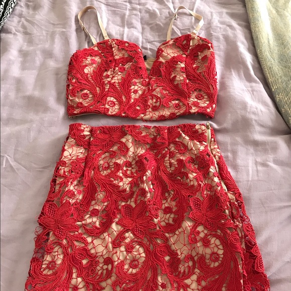 Two-Piece Set - Picture 1 of 4