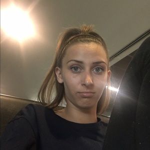 Meet your Posher, Angela