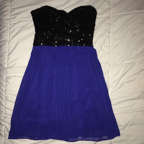 B. Darlin Dress - Picture 1 of 3