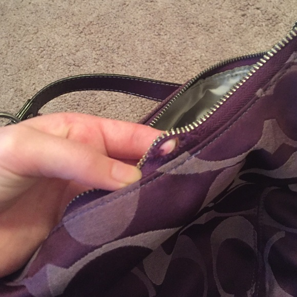 Coach purse - Picture 4 of 4