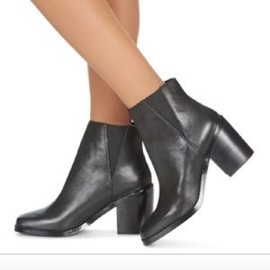 Shellys London black leather boots