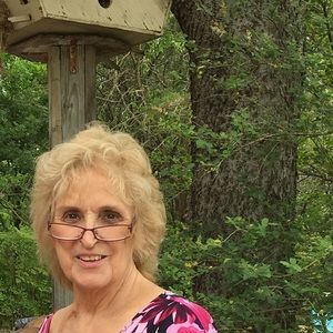 Meet your Posher, Linda