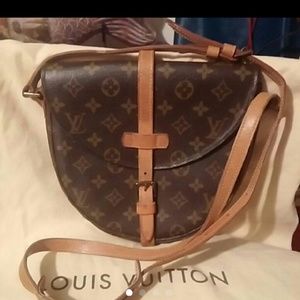 LOUIS VUITTON CHANTILLY