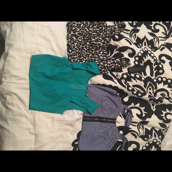 Crop Top Bundle 💚 - Picture 2 of 2