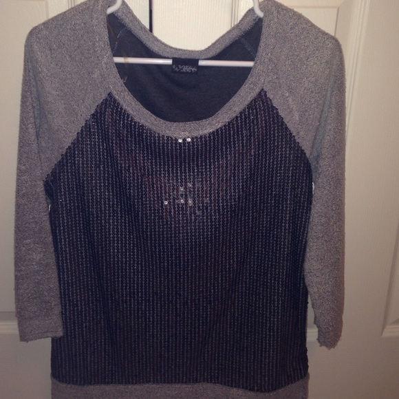 Buckle sequin front sweatshirt