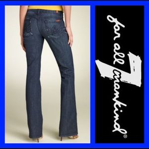 NWOT 7 FOR ALL MANKIND: A pocket flares - size 27