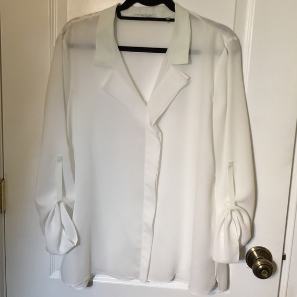 BRAND NEW never worn Tahari top!