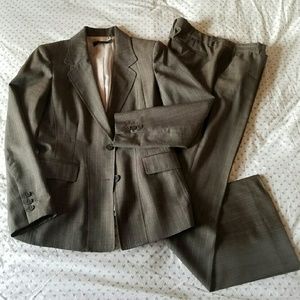 Timeless Anne Klein Size 10 Two Piece Pantsuit