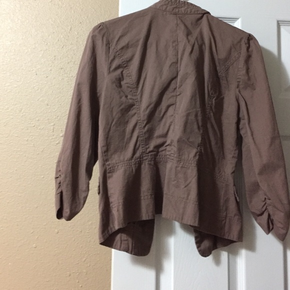 Top - Picture 2 of 2