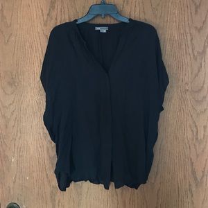 Black silk Vince button short sleeve shirt