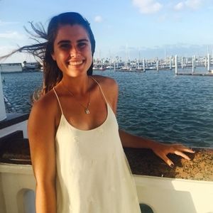 Meet your Posher, Lauren