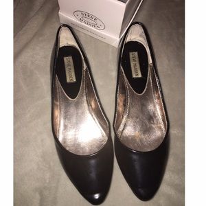 Class Steve Madden Flats. Size 8