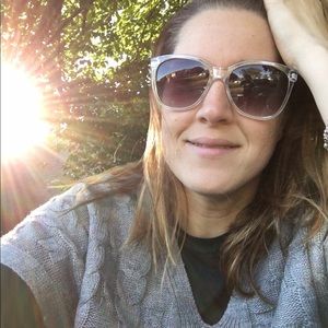 Meet your Posher, Carrie