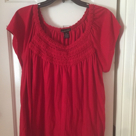 Red shirt sleeve top Sz XXL