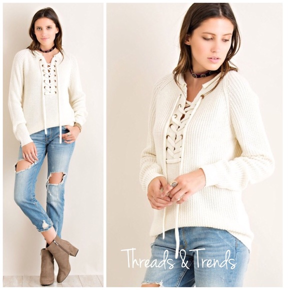 Sold out! Snow White Lace Up Sweater - Picture 3 of 4