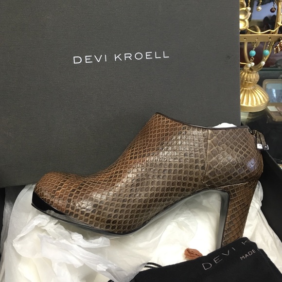 Booties by Devi Kroell - Picture 3 of 4