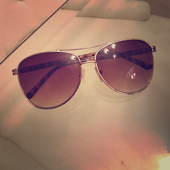 Lucky brand aviator sunglasses