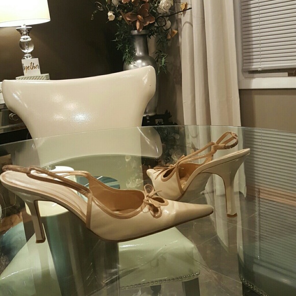 Nine West Slingback Pointy toe pumps