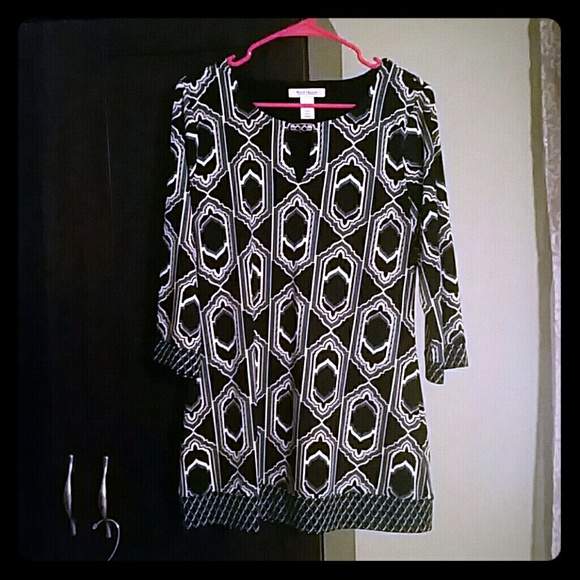 White House Black Market Tunic