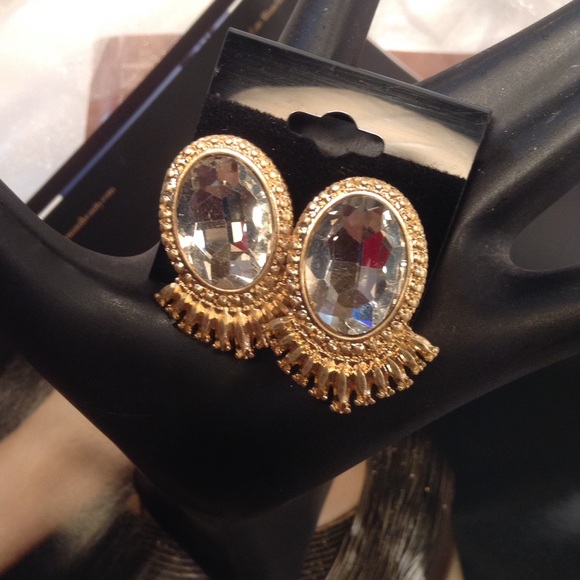 Rhinestone Cocktail Gold Earring’s - Picture 2 of 4