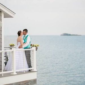 Meet your Posher, Tia