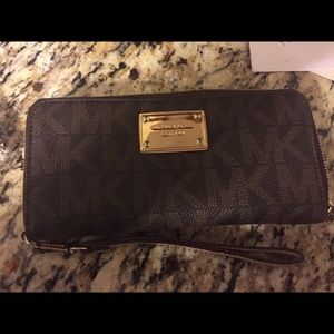 Michael Kors wallet